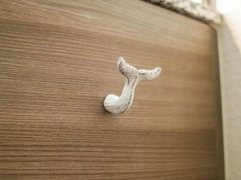 White Whale Tail Knob