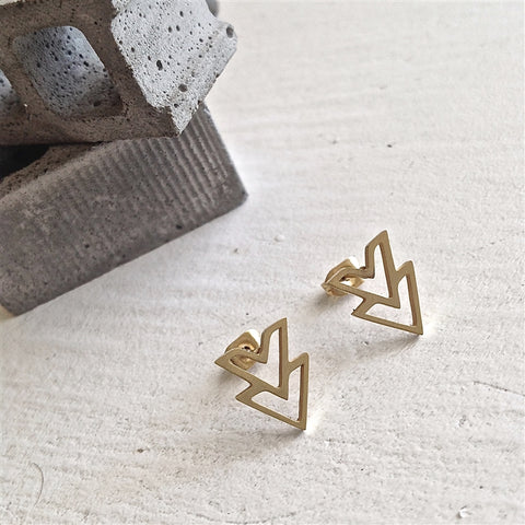 Chevron Stud Earrings In Gold