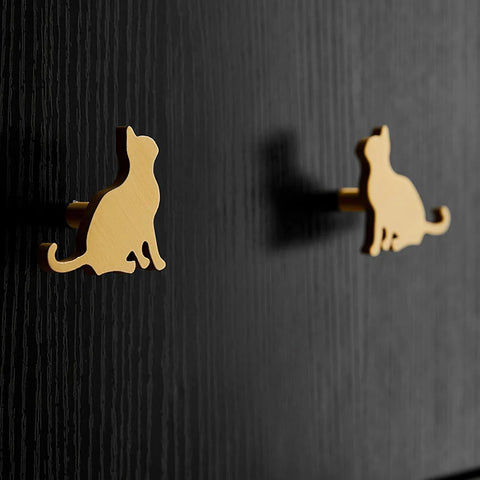 Left Facing Shaped Cat Knob