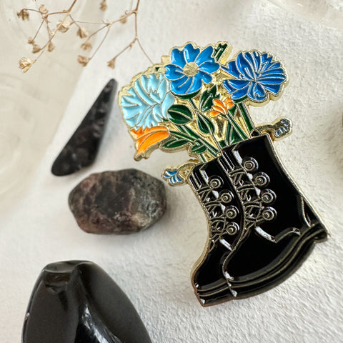 Boot-Quet Pin
