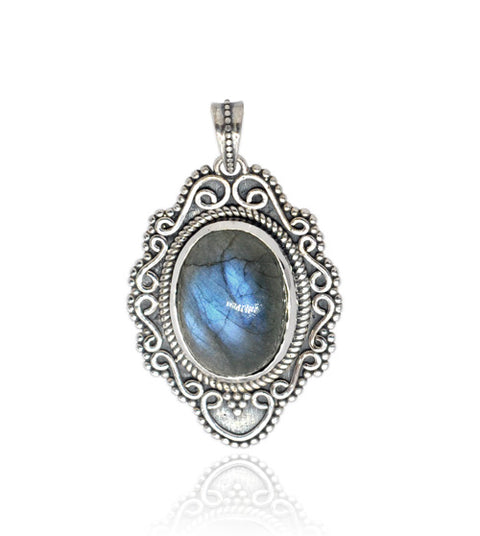 Labradorite With Filigree Setting Pendant