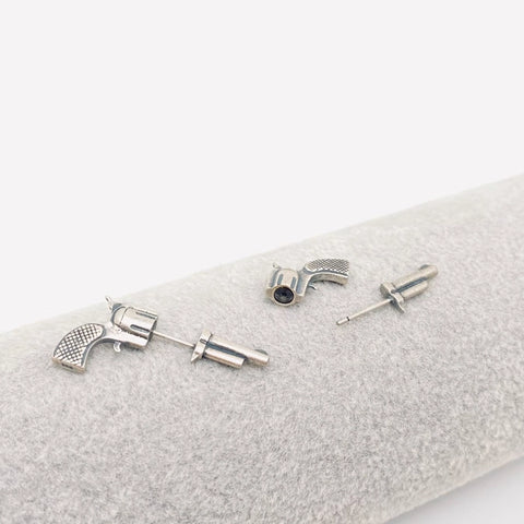 Pistol Studs