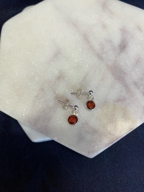 Round Garnet Studs