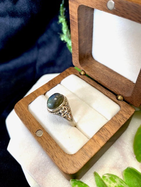 Floral Labradorite Ring