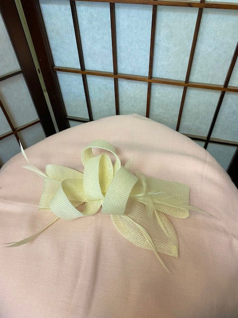 Ivory Loop Fascinator