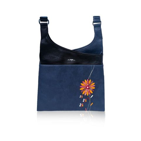 Lanta Messenger Bag