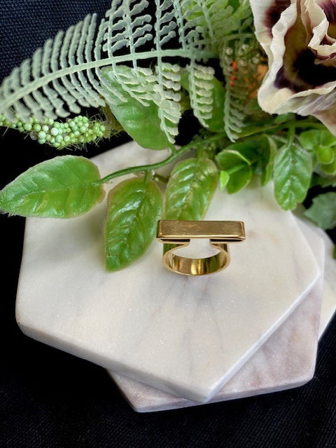 Flat Top Bar Ring