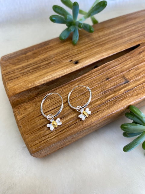 Bee Hoops