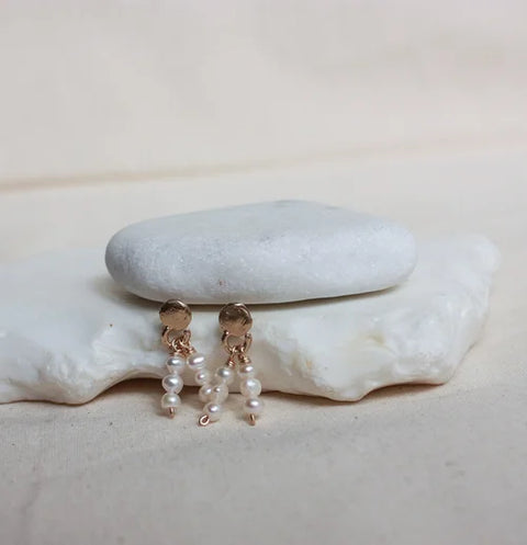 Mini Pearl Cluster Studs