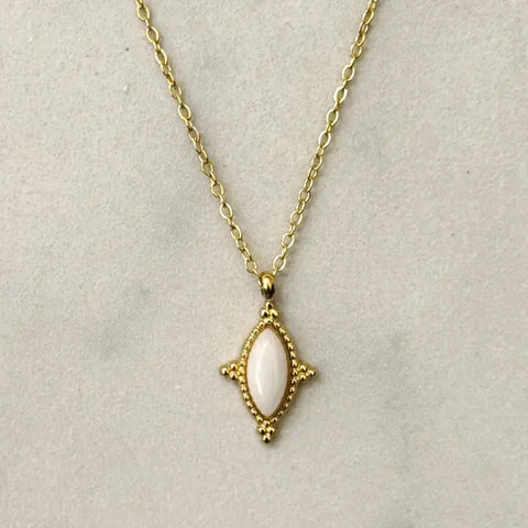Haru Necklace White