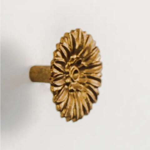 Gold Daisy Knob