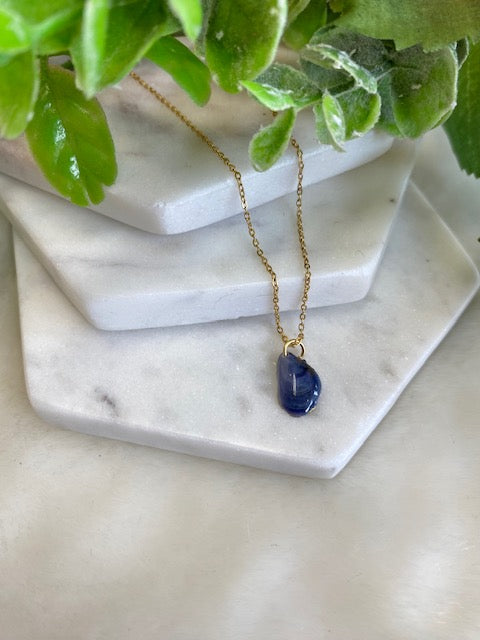 Tiny Mussel Shell Necklace