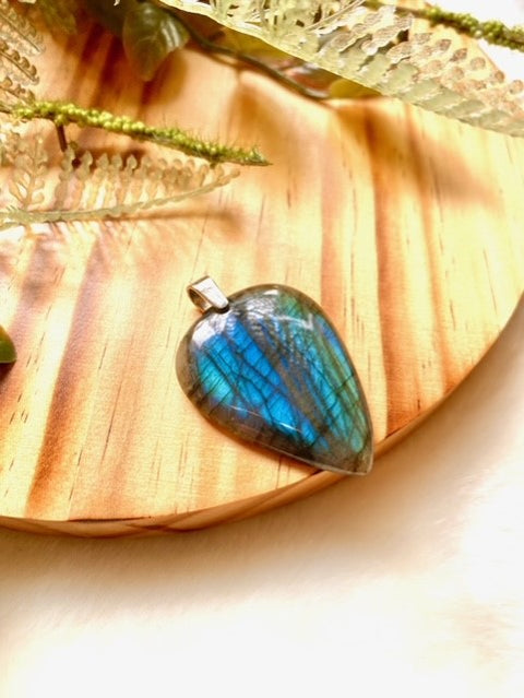 Reverse Teardrop Labradorite Pendant