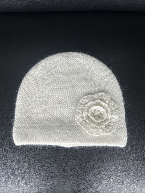 Crochet Flower Beanie - White