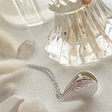 Load image into Gallery viewer, Floral Teardrop Locket Necklace
