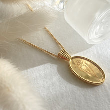 Load image into Gallery viewer, Birth Month Wildflower Necklace
