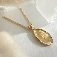 Load image into Gallery viewer, Birth Month Wildflower Necklace
