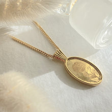 Load image into Gallery viewer, Birth Month Wildflower Necklace
